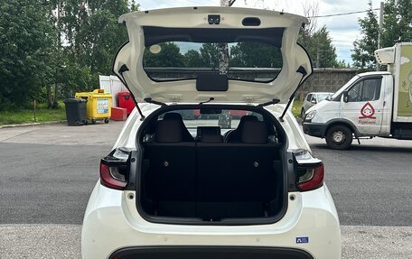 Toyota Yaris, 2021 год, 1 250 000 рублей, 17 фотография