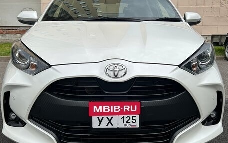 Toyota Yaris, 2021 год, 1 250 000 рублей, 16 фотография