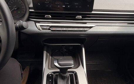 Geely Emgrand, 2024 год, 1 600 000 рублей, 13 фотография