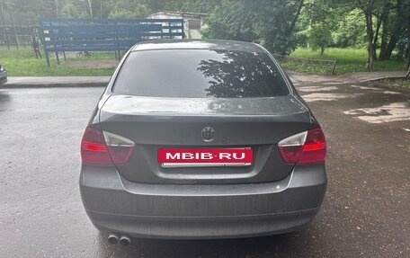 BMW 3 серия, 2005 год, 665 000 рублей, 2 фотография