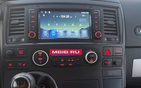 Volkswagen Multivan T5, 2009 год, 1 600 000 рублей, 10 фотография