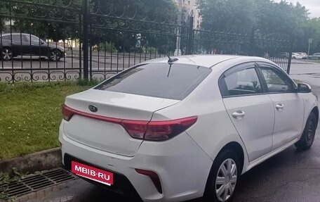 KIA Rio IV, 2020 год, 800 000 рублей, 3 фотография