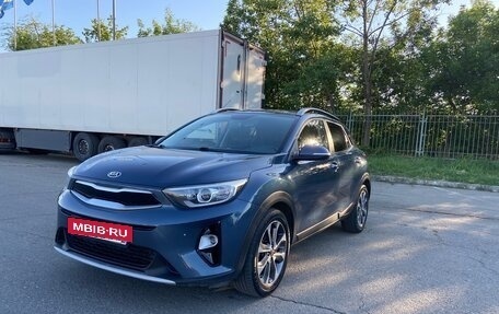 KIA Stonic, 2020 год, 1 990 000 рублей, 5 фотография