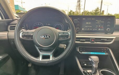 KIA K5, 2021 год, 1 520 000 рублей, 9 фотография