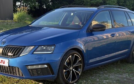 Skoda Octavia RS, 2019 год, 2 100 000 рублей, 2 фотография