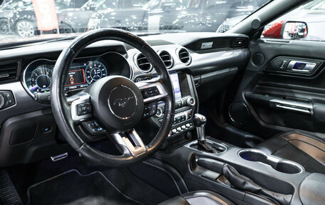 Ford Mustang VI рестайлинг, 2019 год, 3 700 000 рублей, 22 фотография