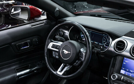 Ford Mustang VI рестайлинг, 2019 год, 3 700 000 рублей, 28 фотография