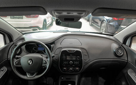 Renault Kaptur I рестайлинг, 2018 год, 1 650 000 рублей, 17 фотография
