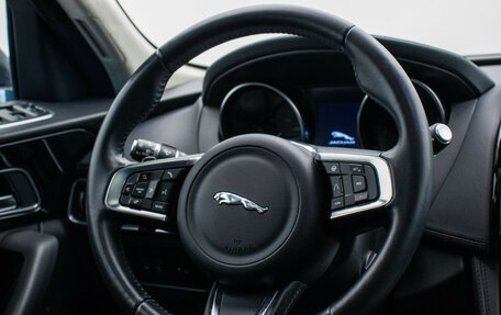 Jaguar F-Pace, 2020 год, 3 280 000 рублей, 16 фотография