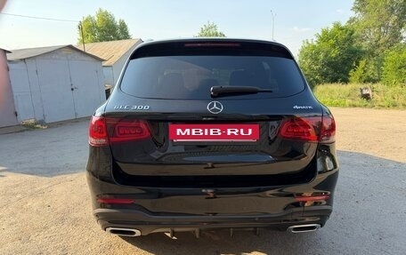 Mercedes-Benz GLC, 2022 год, 4 500 000 рублей, 30 фотография