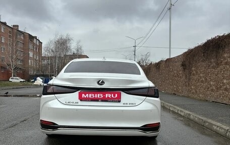Lexus ES VII, 2020 год, 3 600 000 рублей, 4 фотография