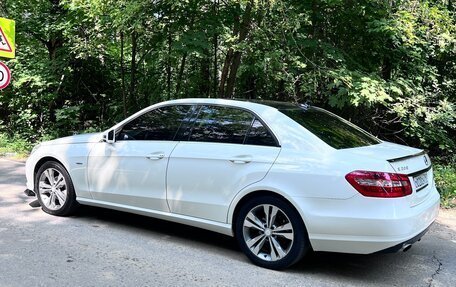 Mercedes-Benz E-Класс, 2012 год, 1 150 000 рублей, 6 фотография