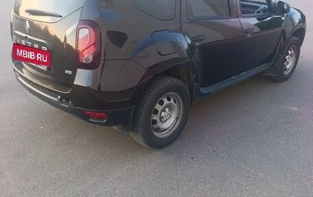 Renault Duster I рестайлинг, 2017 год, 1 000 000 рублей, 3 фотография