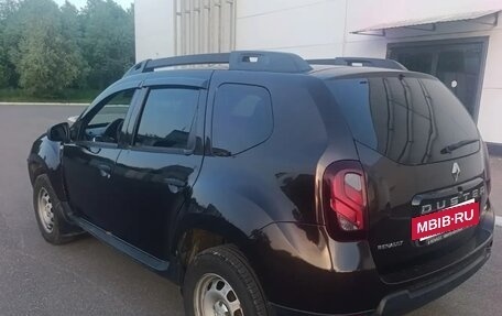 Renault Duster I рестайлинг, 2017 год, 1 000 000 рублей, 4 фотография