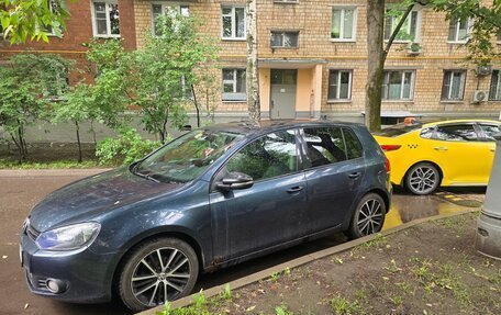 Volkswagen Golf VI, 2012 год, 690 000 рублей, 2 фотография
