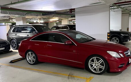 Mercedes-Benz E-Класс, 2012 год, 1 300 000 рублей, 6 фотография