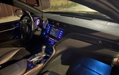 Toyota Camry, 2019 год, 2 300 000 рублей, 1 фотография