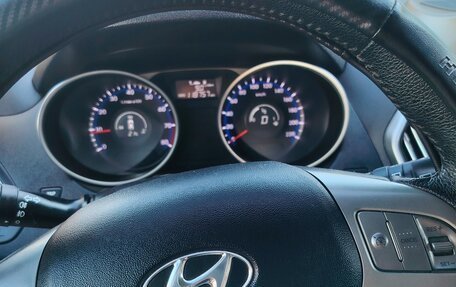 Hyundai ix35 I рестайлинг, 2012 год, 1 200 000 рублей, 16 фотография