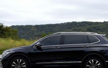 Volkswagen Tiguan II, 2023 год, 3 698 852 рублей, 5 фотография