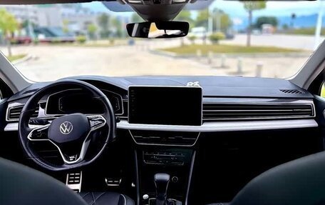 Volkswagen Tiguan II, 2023 год, 3 698 852 рублей, 7 фотография