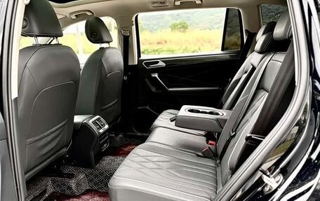 Volkswagen Tiguan II, 2023 год, 3 698 852 рублей, 9 фотография