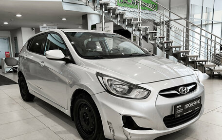 Hyundai Solaris II рестайлинг, 2012 год, 530 000 рублей, 3 фотография