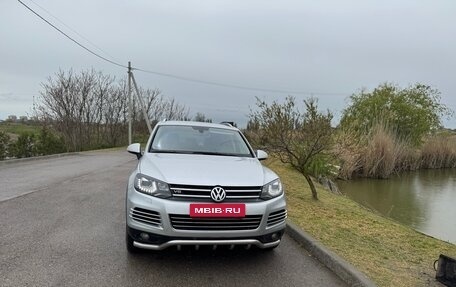 Volkswagen Touareg III, 2011 год, 1 700 000 рублей, 2 фотография