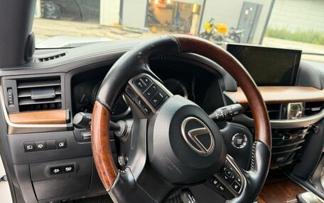 Lexus LX III, 2018 год, 6 000 000 рублей, 7 фотография