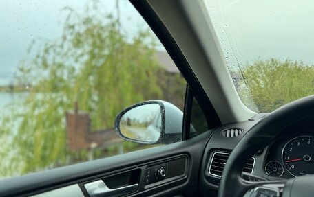 Volkswagen Touareg III, 2011 год, 1 700 000 рублей, 9 фотография