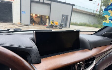 Lexus LX III, 2018 год, 6 000 000 рублей, 9 фотография