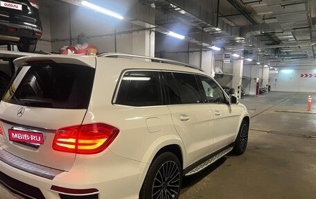 Mercedes-Benz GL-Класс, 2015 год, 3 650 000 рублей, 3 фотография