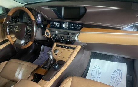 Lexus ES VII, 2016 год, 2 699 000 рублей, 11 фотография