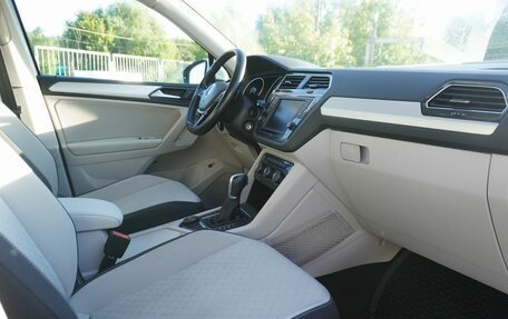 Volkswagen Tiguan II, 2017 год, 1 700 000 рублей, 11 фотография
