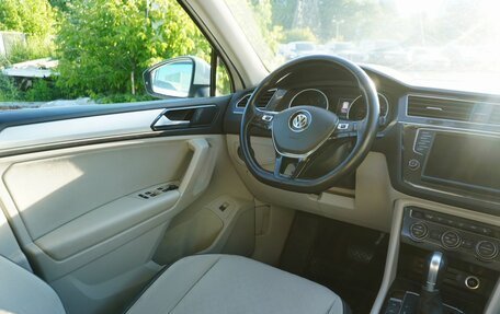 Volkswagen Tiguan II, 2017 год, 1 700 000 рублей, 13 фотография