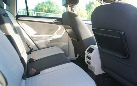 Volkswagen Tiguan II, 2017 год, 1 700 000 рублей, 10 фотография