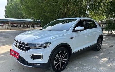 Volkswagen T-Roc I, 2023 год, 1 928 000 рублей, 1 фотография