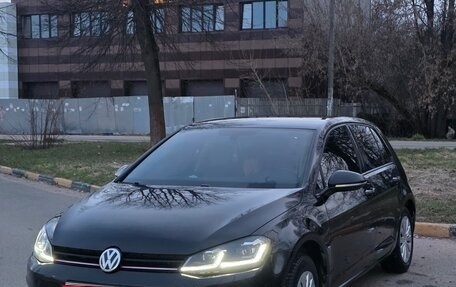 Volkswagen Golf VII, 2013 год, 900 000 рублей, 1 фотография