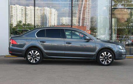 Skoda Superb III рестайлинг, 2014 год, 1 270 000 рублей, 4 фотография