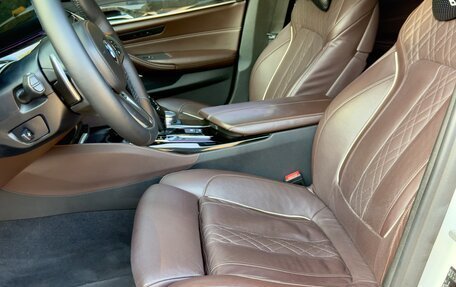 BMW 5 серия, 2017 год, 4 050 000 рублей, 13 фотография