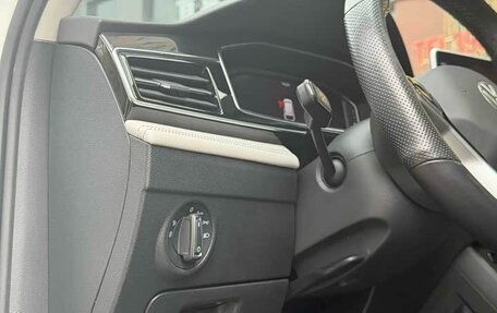 Volkswagen Tiguan II, 2023 год, 2 703 000 рублей, 8 фотография