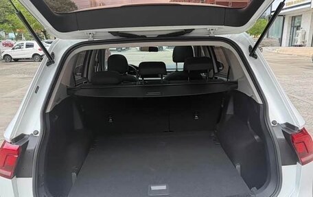 Volkswagen Tiguan II, 2023 год, 2 703 000 рублей, 14 фотография