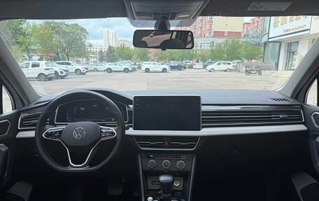 Volkswagen Tiguan II, 2023 год, 2 703 000 рублей, 9 фотография