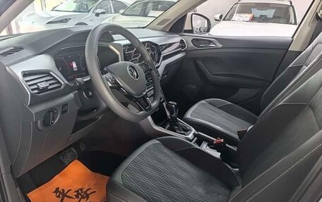 Volkswagen T-Cross I, 2023 год, 1 562 000 рублей, 7 фотография