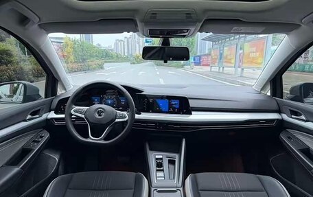 Volkswagen Golf VIII, 2023 год, 1 759 000 рублей, 8 фотография