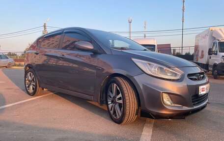 Hyundai Solaris II рестайлинг, 2012 год, 930 000 рублей, 3 фотография