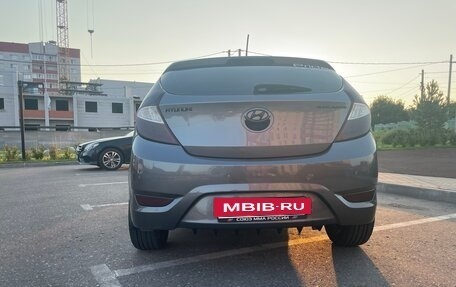 Hyundai Solaris II рестайлинг, 2012 год, 930 000 рублей, 5 фотография