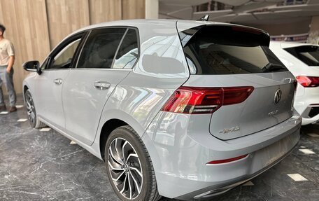 Volkswagen Golf VIII, 2022 год, 1 932 000 рублей, 3 фотография