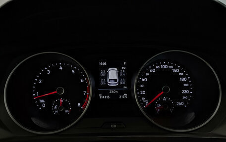 Volkswagen Tiguan II, 2017 год, 2 430 000 рублей, 13 фотография