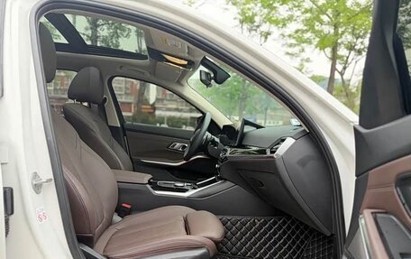 BMW 3 серия, 2023 год, 3 461 000 рублей, 12 фотография