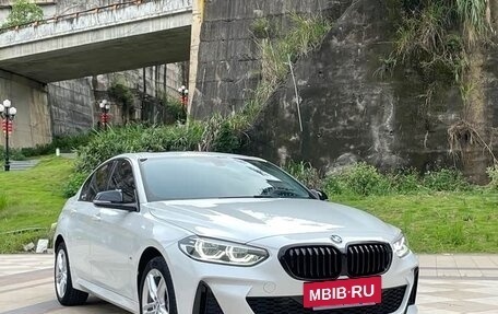BMW 1 серия, 2023 год, 1 925 000 рублей, 3 фотография